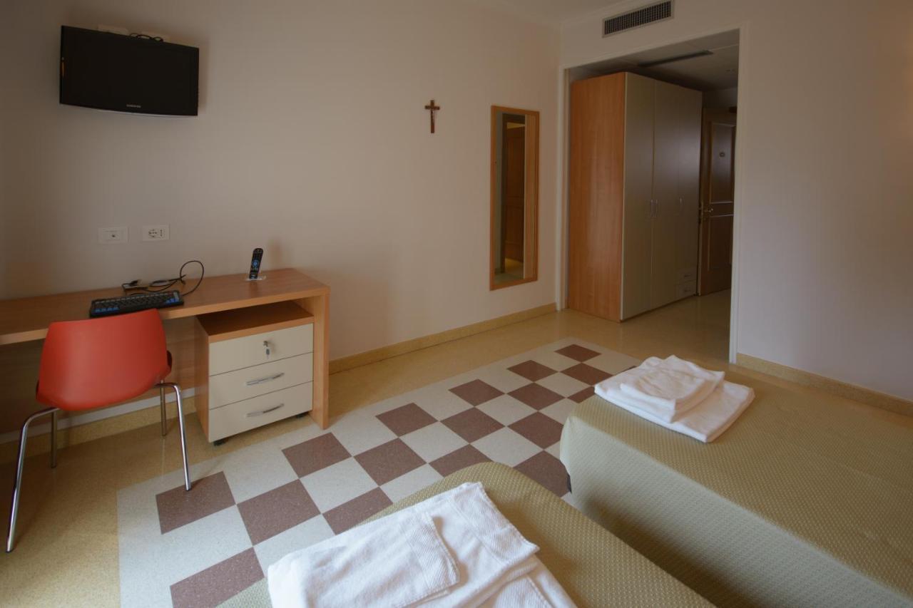 Hotel Domus Stella Maris - Casa per Ferie Ancona Esterno foto