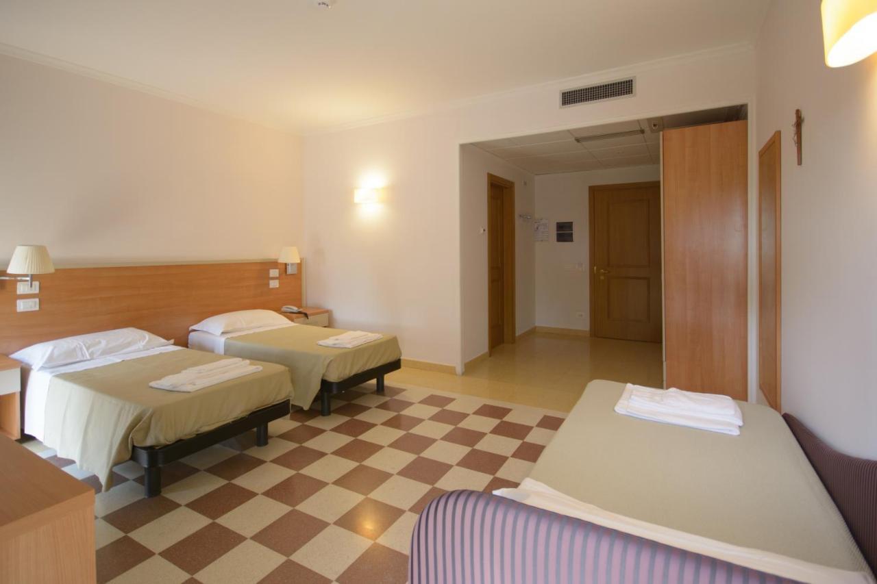 Hotel Domus Stella Maris - Casa per Ferie Ancona Esterno foto